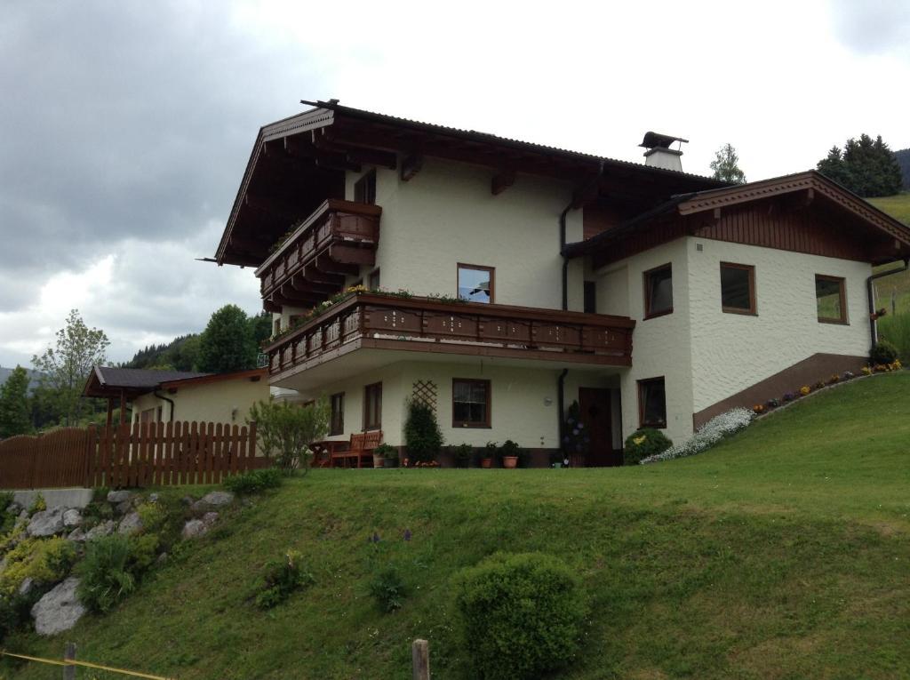 Haus Zirmblick Apartment ซาลบาคฮินเทอร์เกลมม์ ภายนอก รูปภาพ